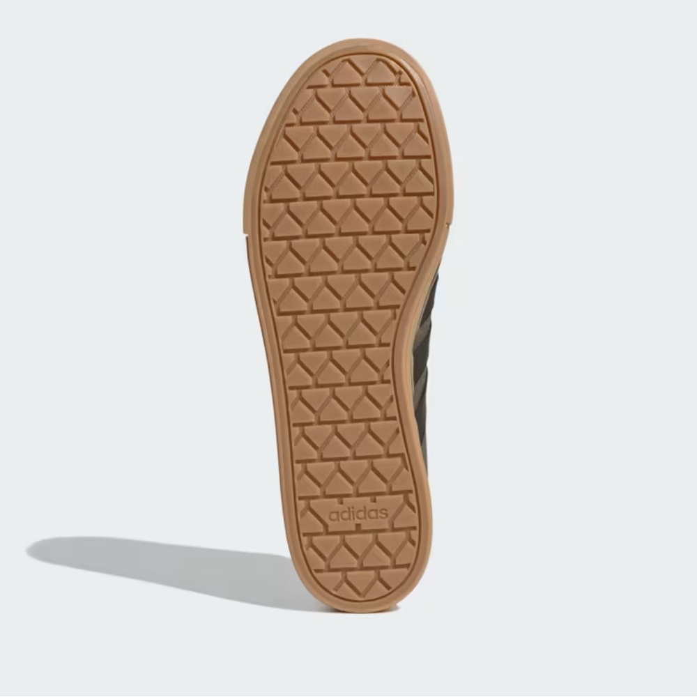 Adidas (SOLD ON EBAY) - Picture 5 of 6
